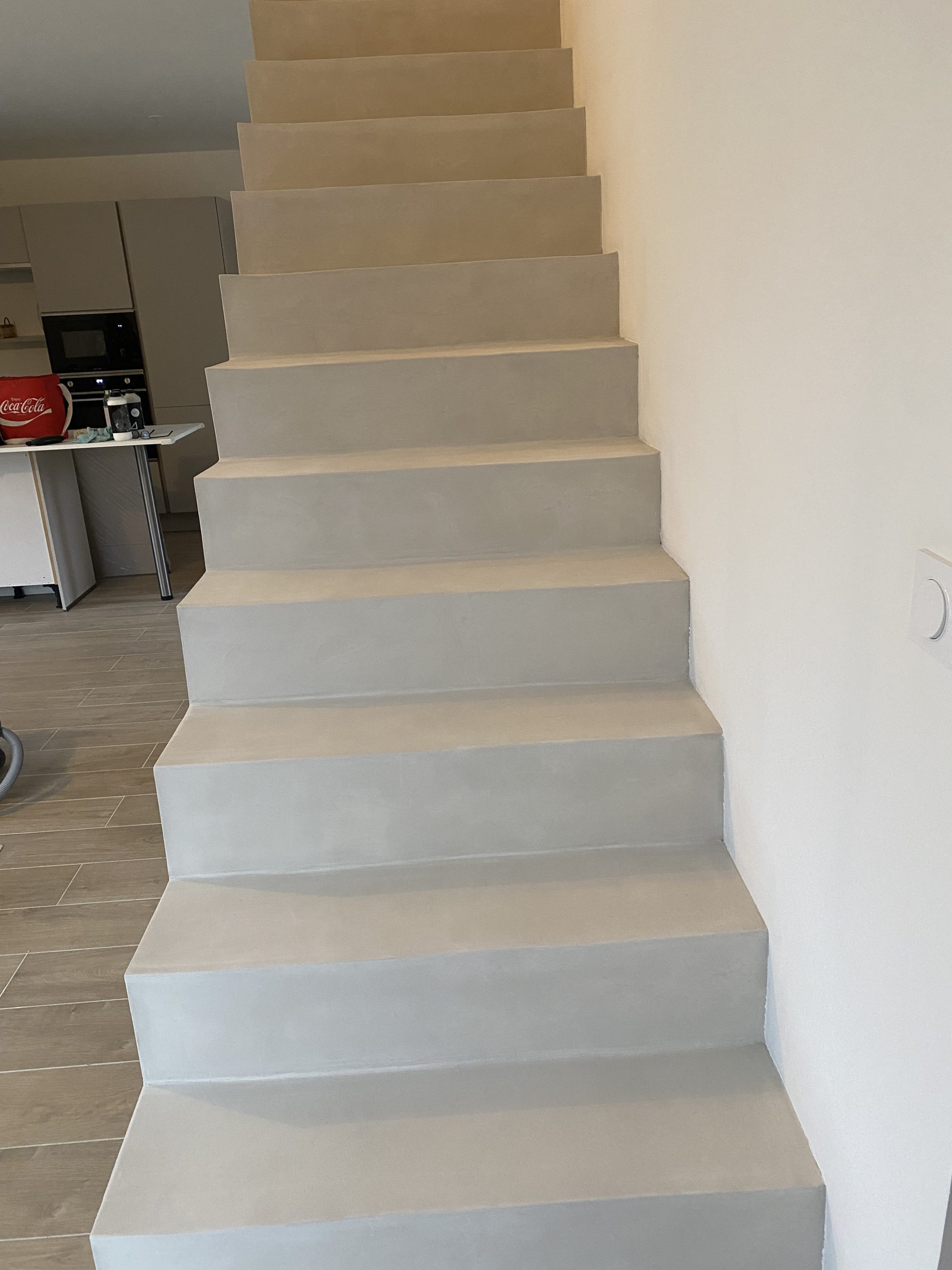 Escalier béton ciré après pose BTONBYSANDRA